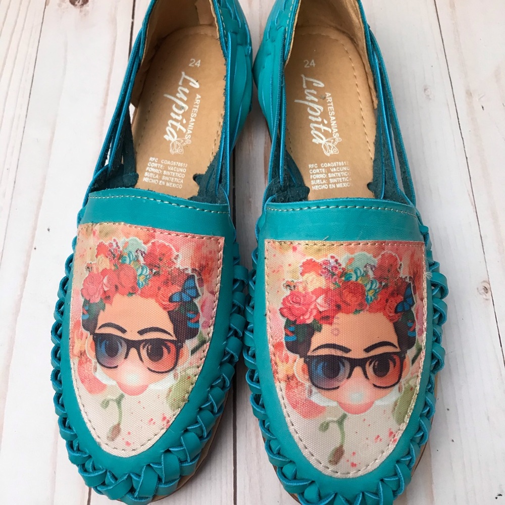 Lupita -Frida Kahlo woven slides